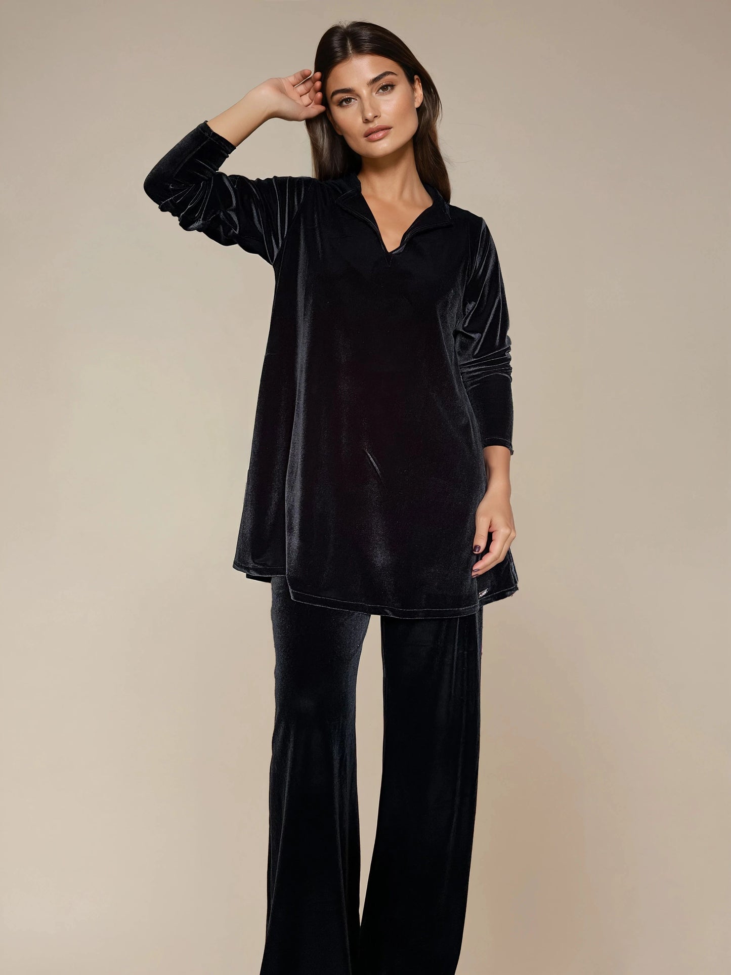 Pantalón MANOLITA Básico Terciopelo Negro